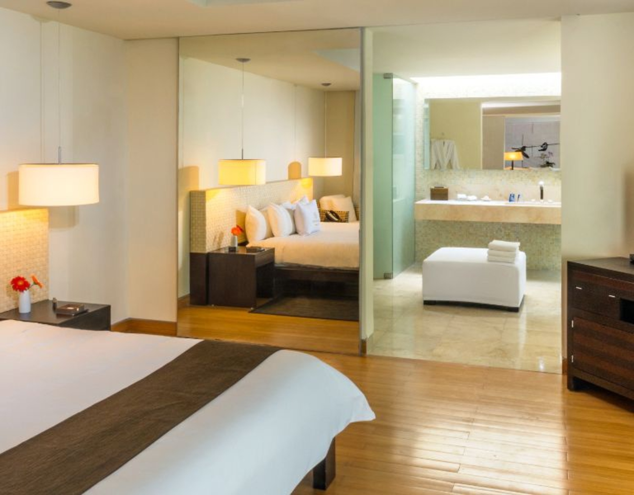 Diamond, Suite, Patio