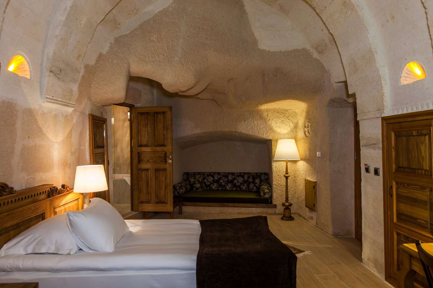Room, Double Bed
