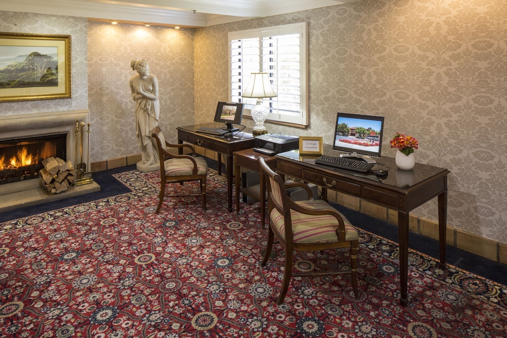 Campbell Inn 38/48