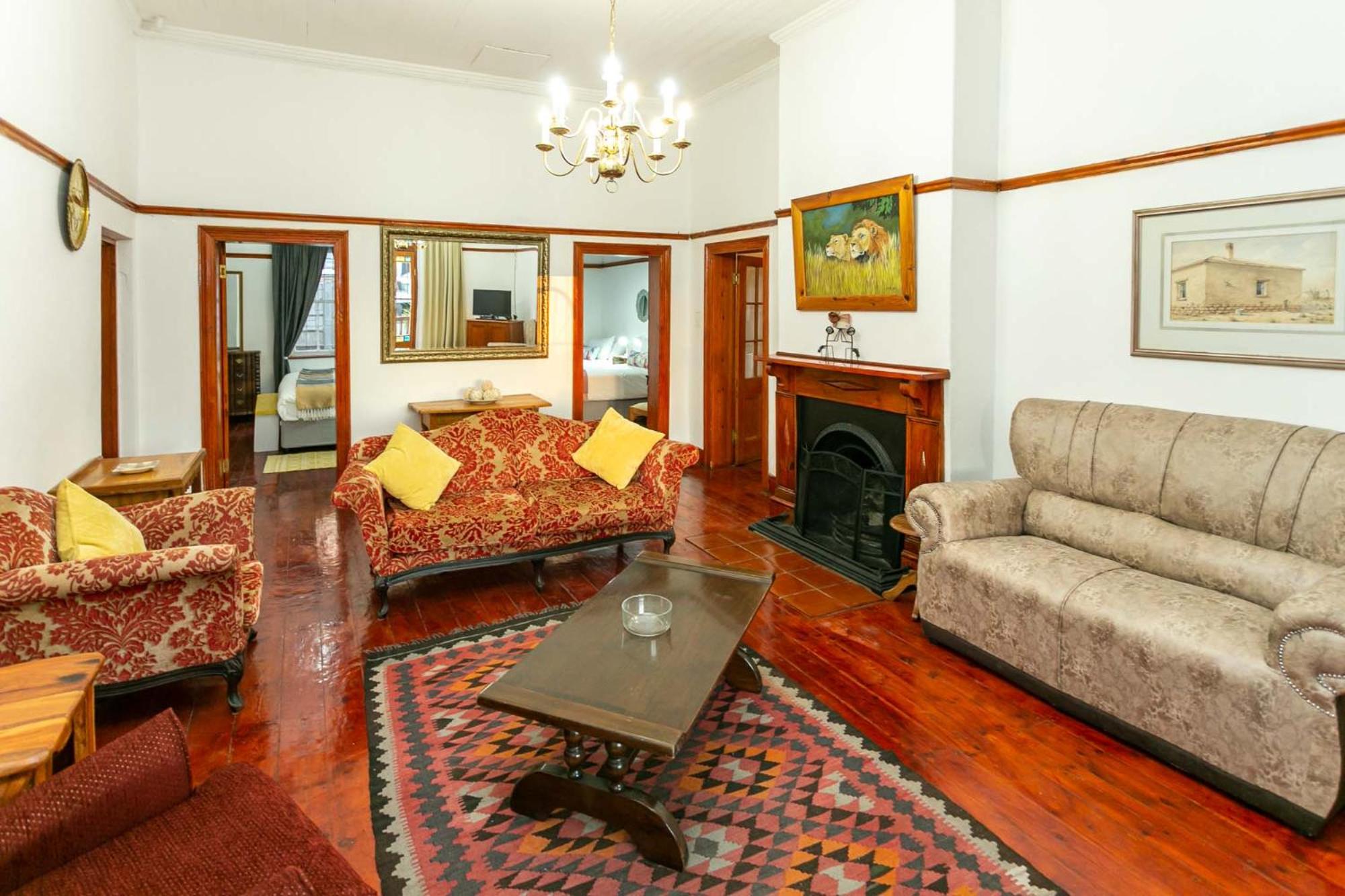 Ravenscliff Villa 16/27