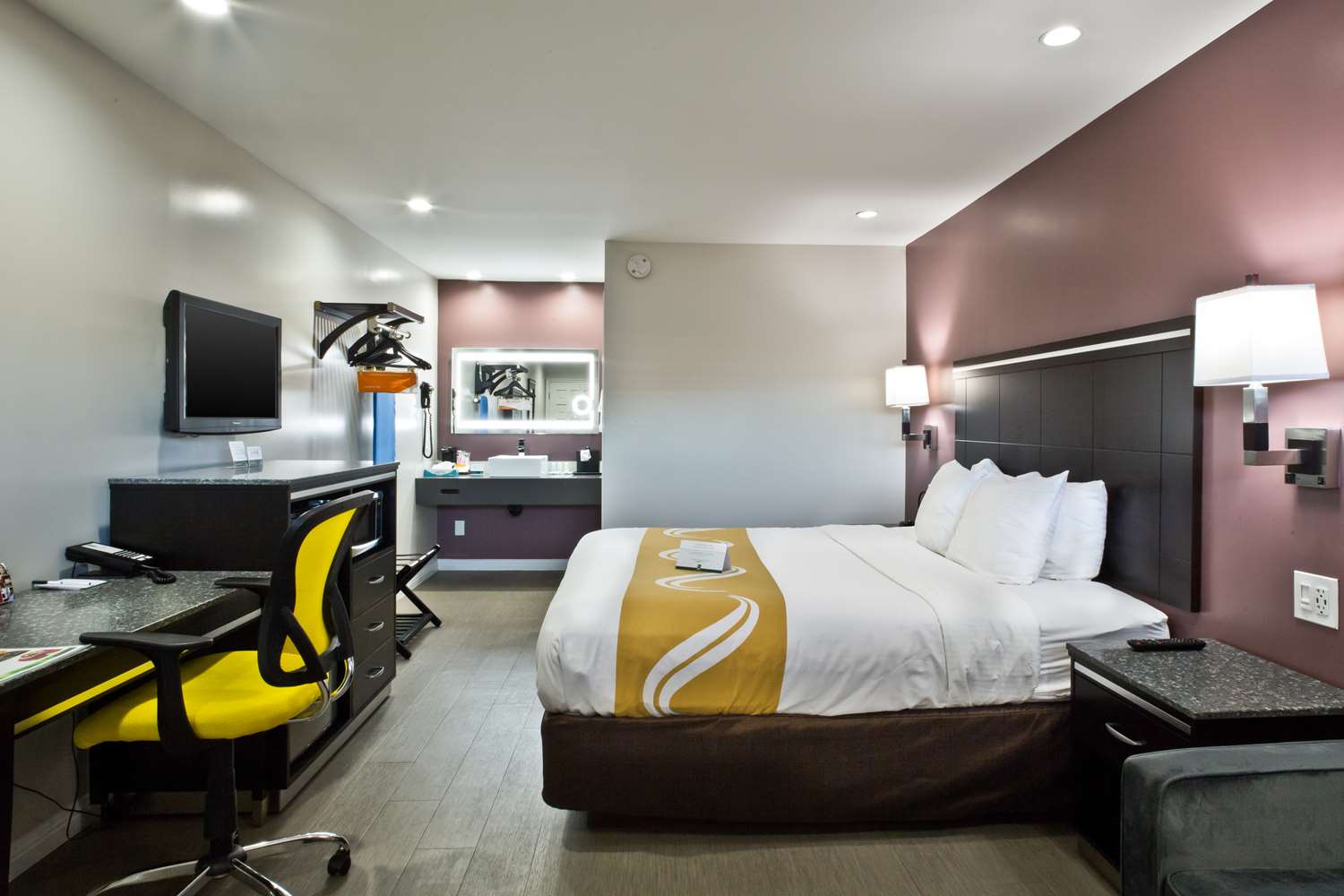 Bay Area Inn & Suites 17/28