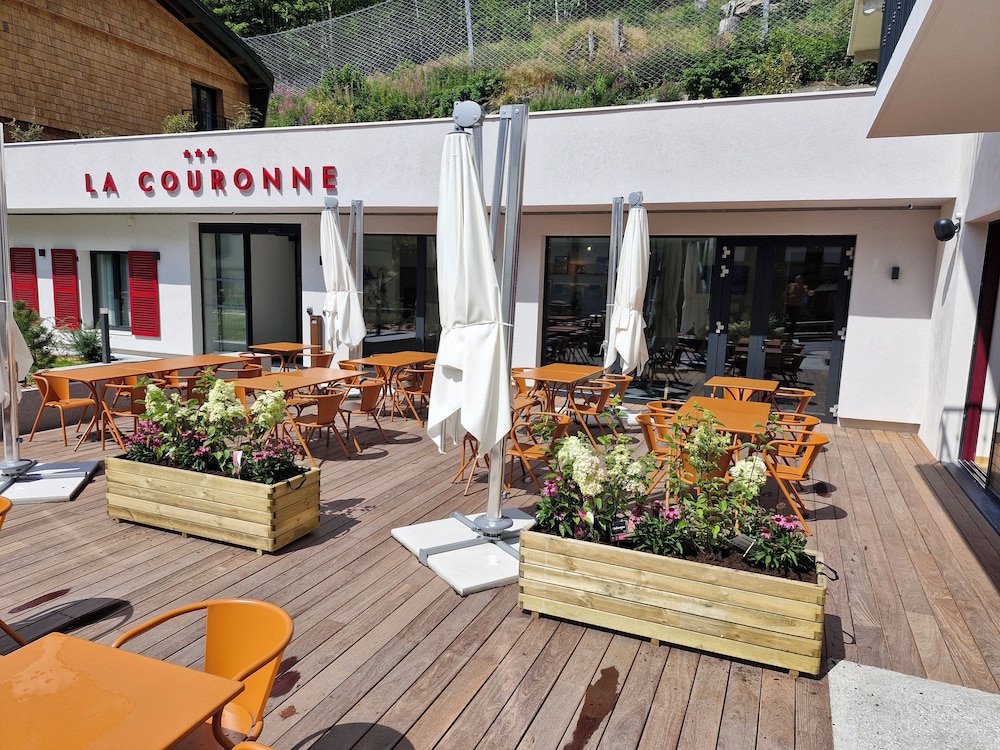 Hotel De La Couronne 3/41