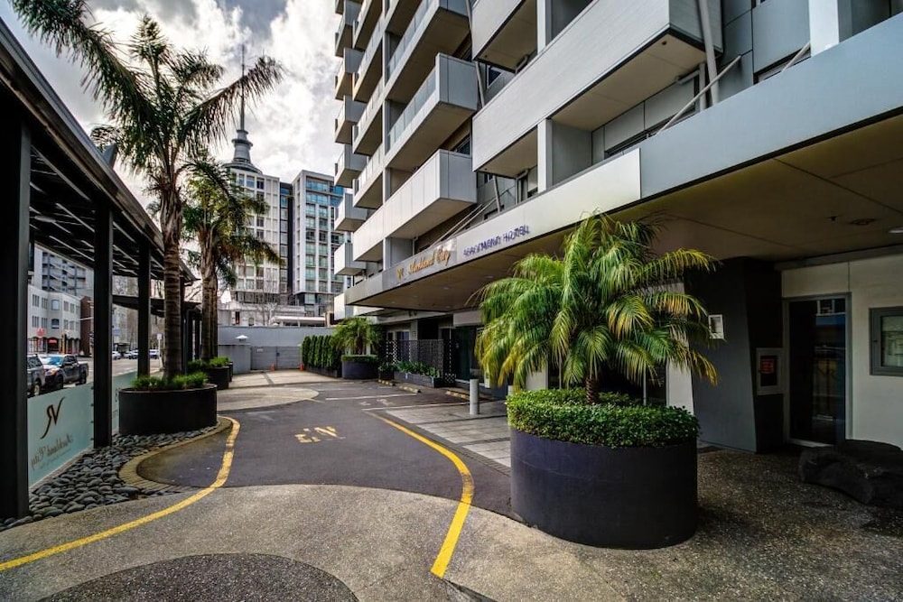 VR Auckland City 43/50