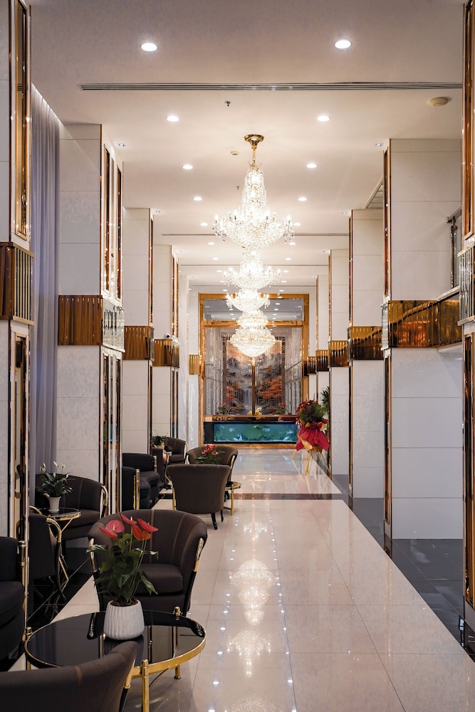 Golden Empire Suvarnabhumi Hotel 35/48