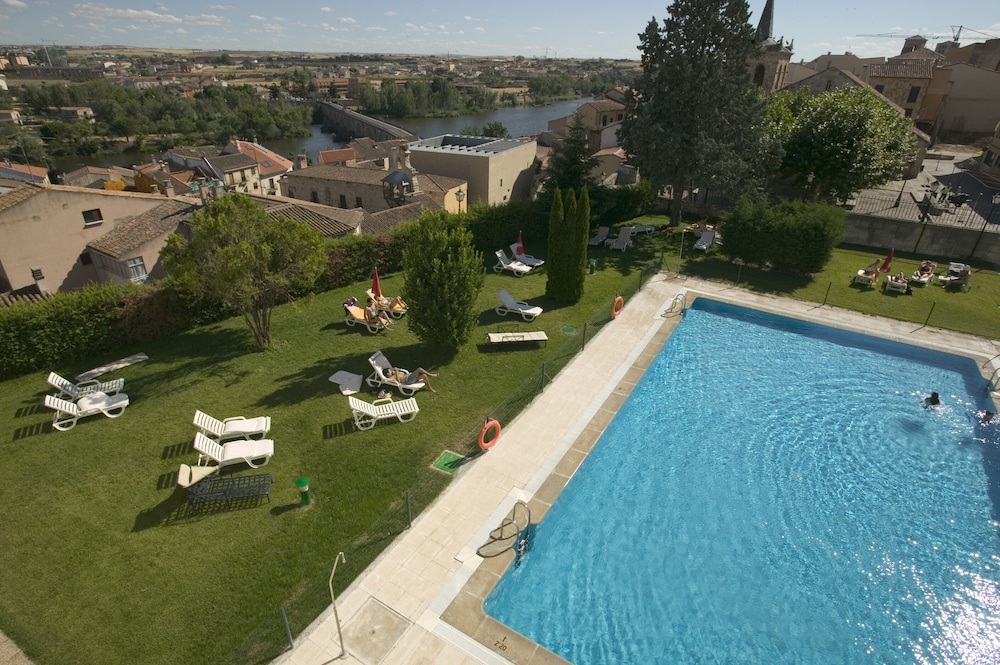 Parador De Zamora 40/50