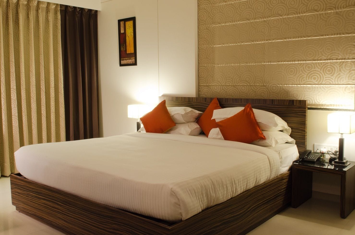 2 BEDROOMS, DELUXE, STUDIO, SUITE, KITCHENETTE