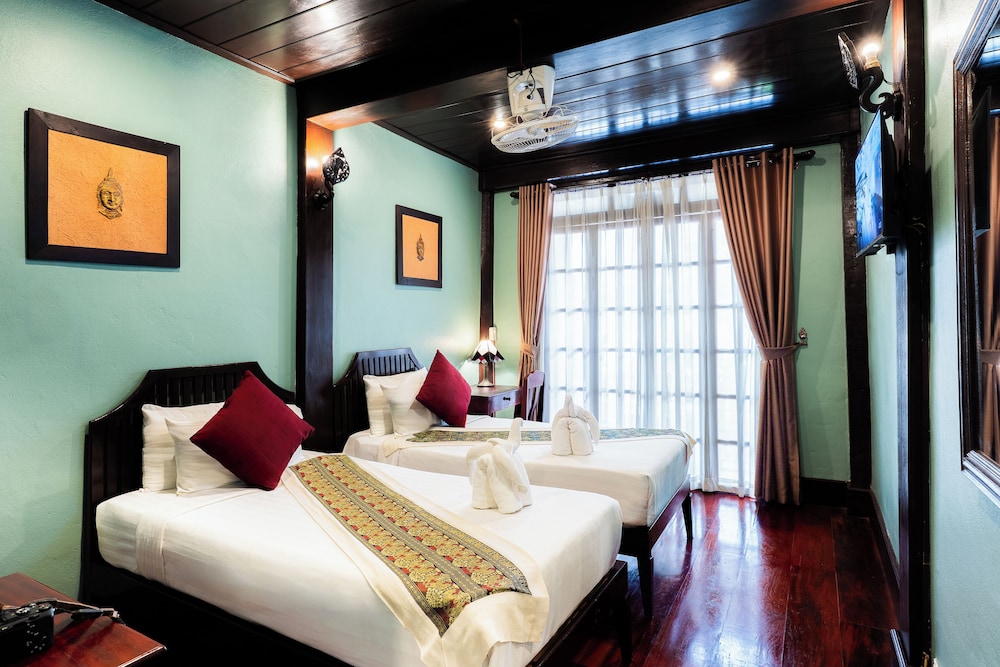SUPERIOR, TWIN BEDS