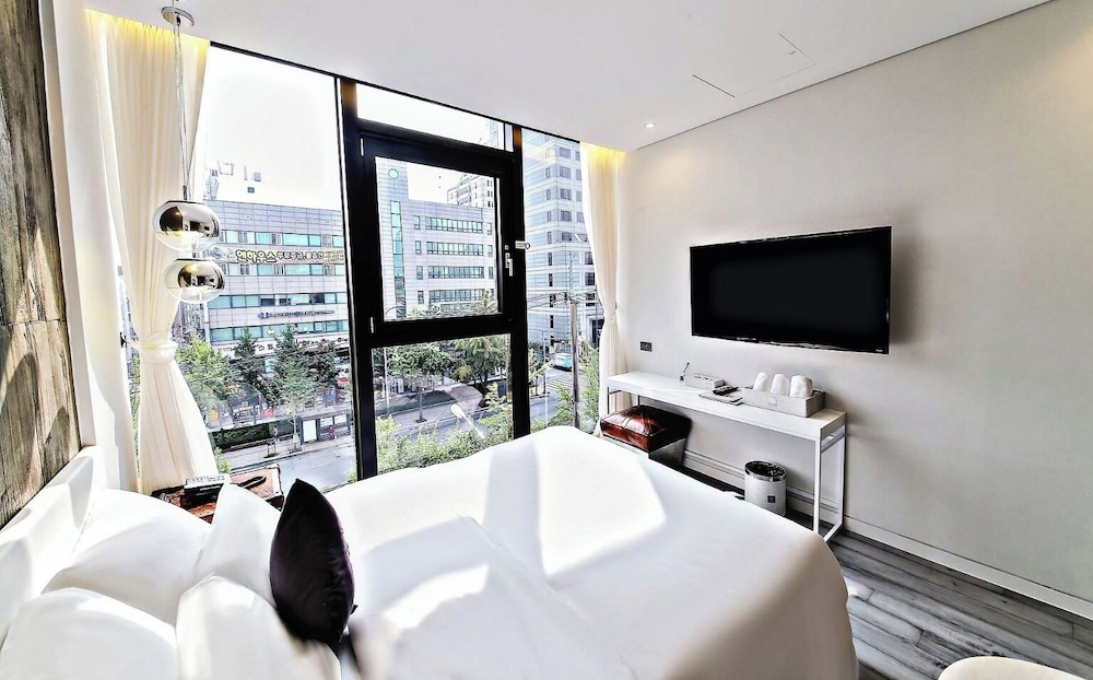 Hotel Cullinan Gaepo 20/58