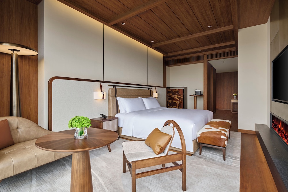 Concierge, Premium, King Bed
