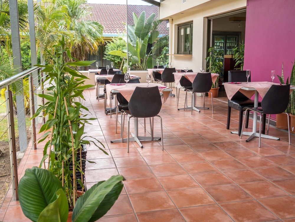 Oxley Motor Inn 28/43