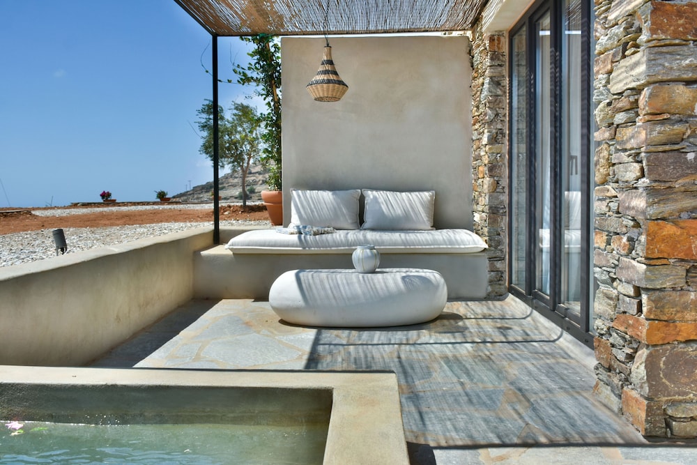 Under the Sun Cycladic Village 46/66