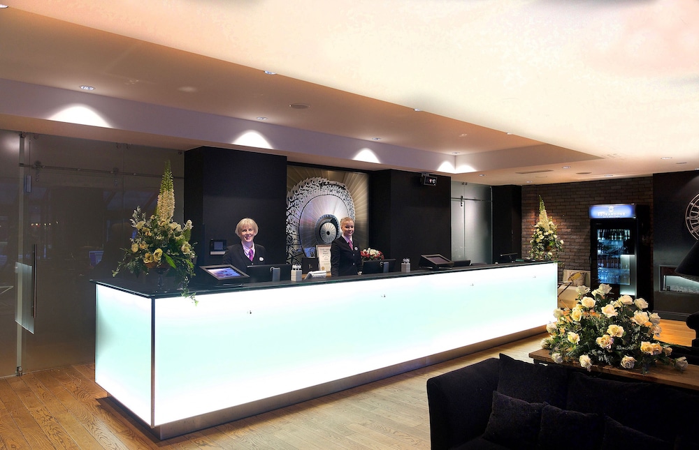 lobby