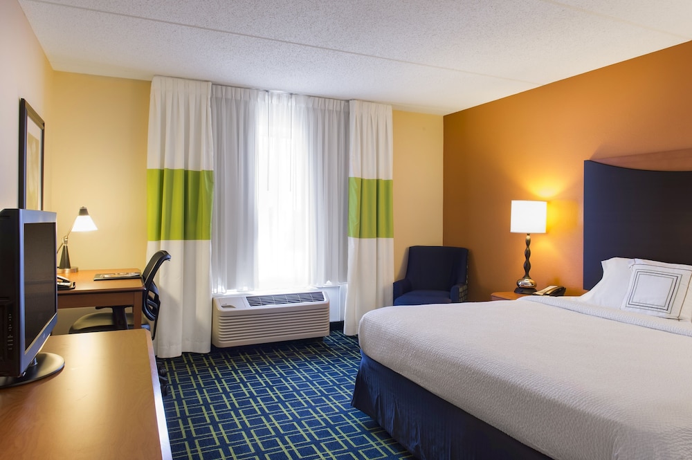 Fairfield Inn Evansville East 9/40