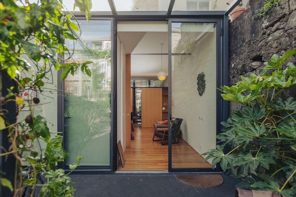 Rosa Et Al Townhouse 3/50