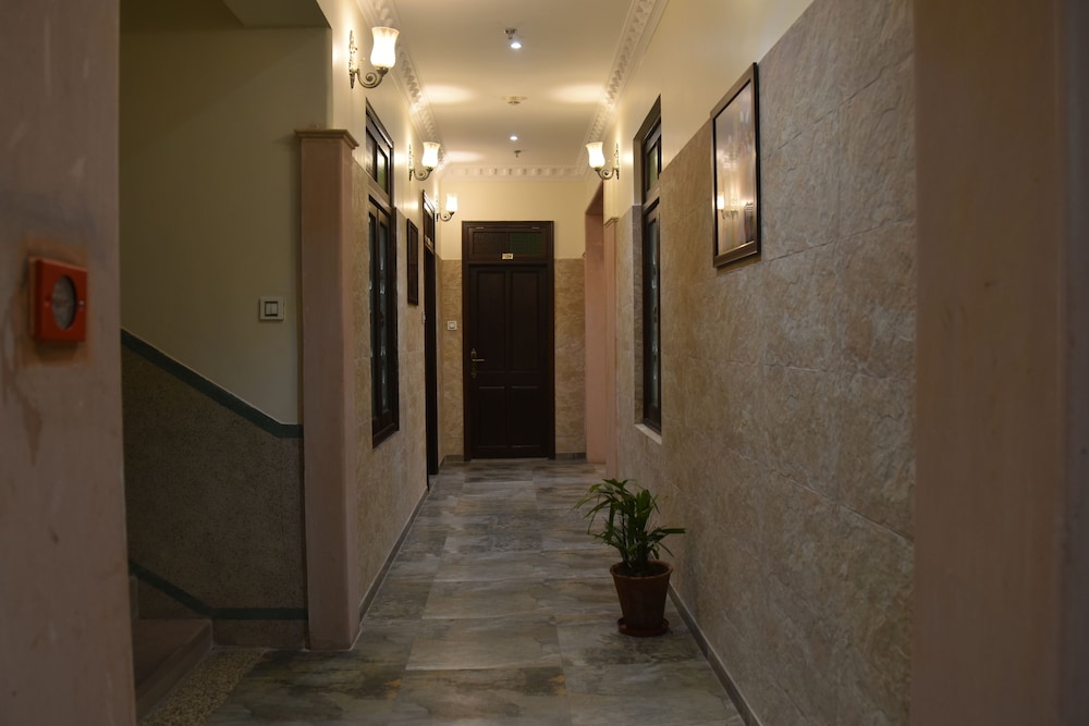 Jaipur Hotel New 24/26