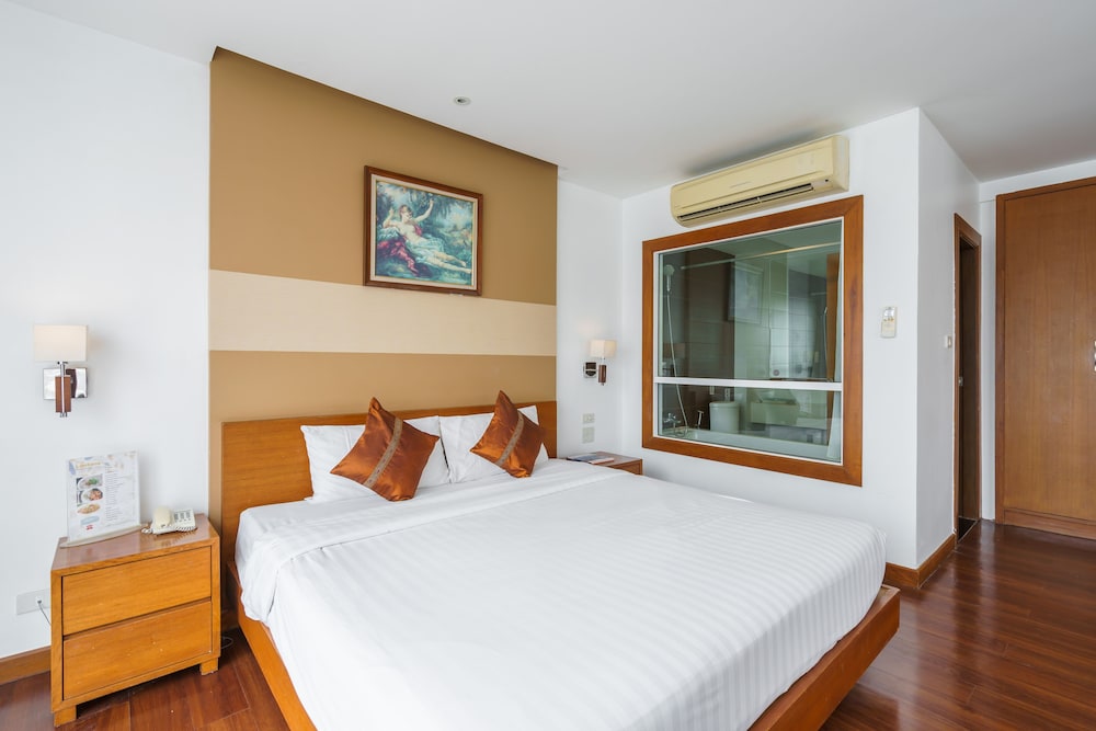 Lantana Resort Hotel 16/61