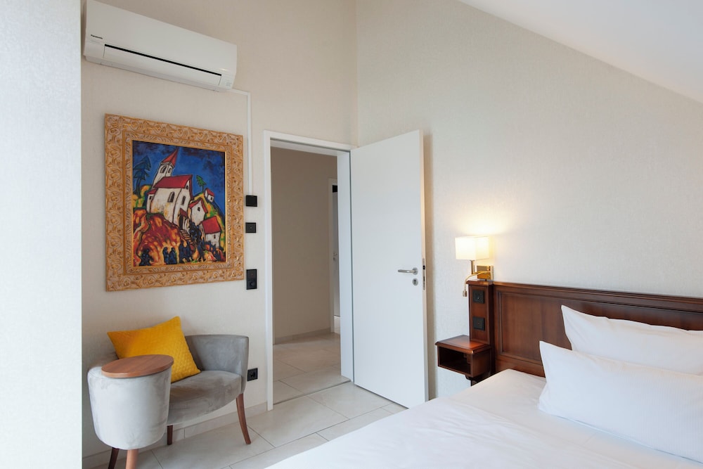 DELUXE, SUITE, TERRACE