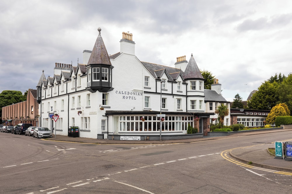 Caledonian Hotel Ullapool 54/62