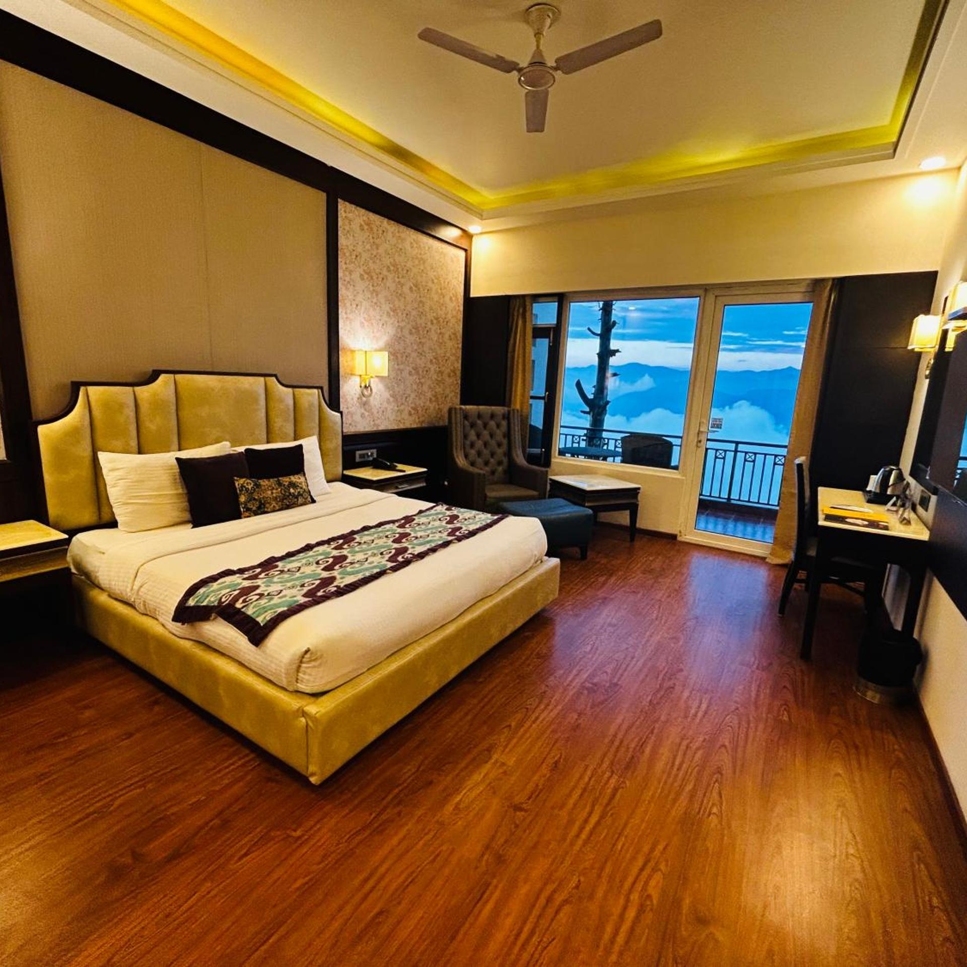GRAND VIEW HOTEL 14/51