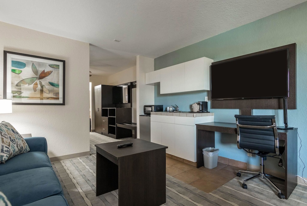 Baymont By Wyndham Punta Gorda/Port Charlotte 38/50