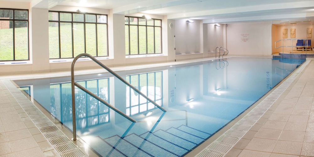 De Vere Latimer Estate 17/50