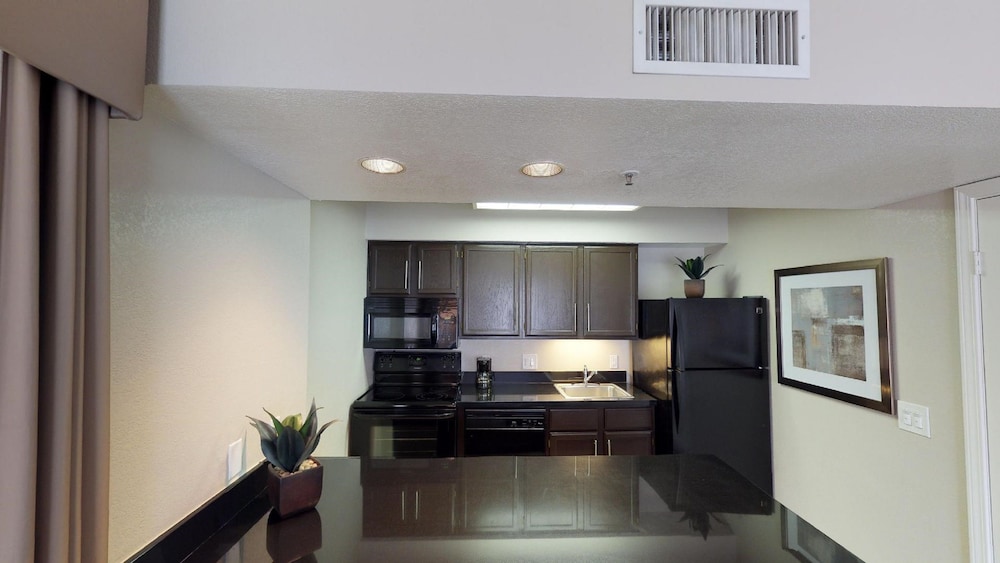 Chase Suite Hotel Brea 24/55