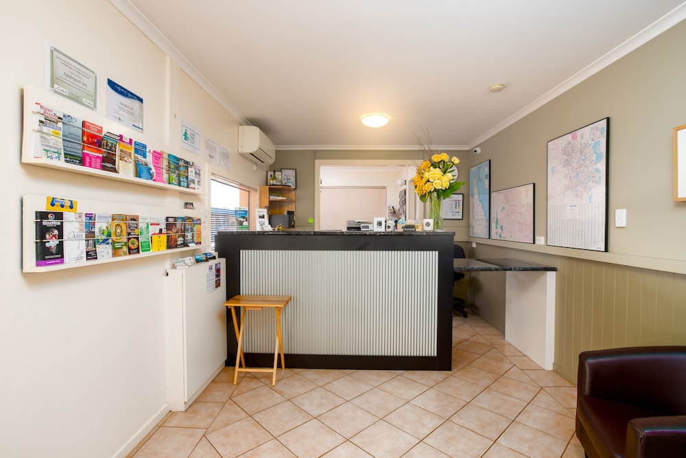 APPLEGUM INN 10/39