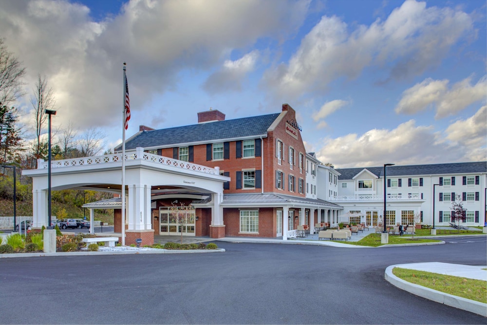 Hampton Inn and Suites Manchester VT 1/48