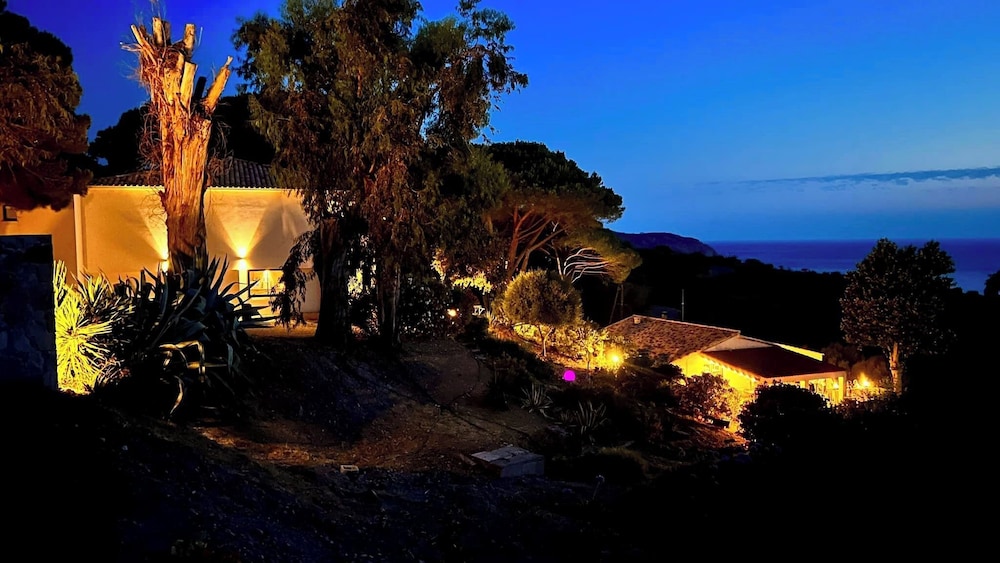 Auberge Ferayola 45/49