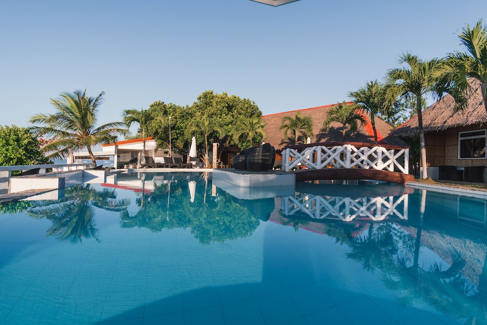 Cliffside Resort Panglao 38/68