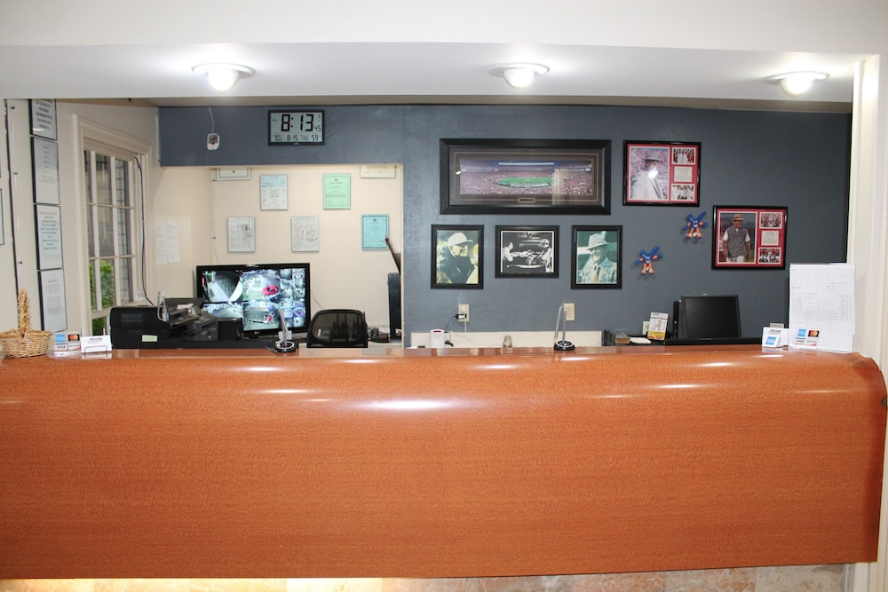Americas Best Value Inn -Tuscaloosa photo2