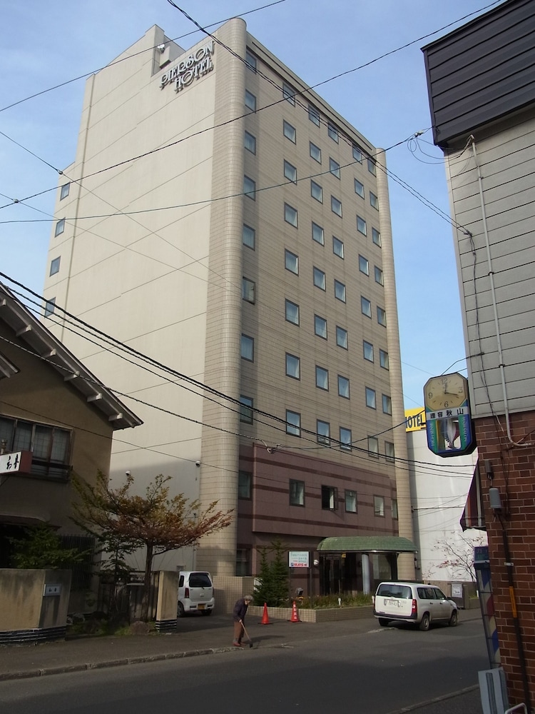 Kitami Pierson Hotel 55/57