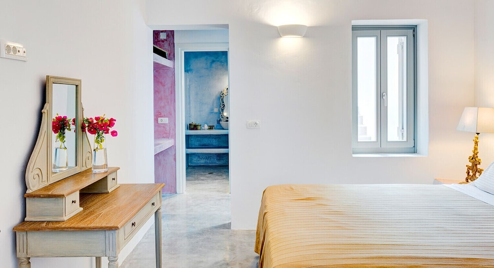 فيلا عائلية بسريرين كينج بإطلالة على البحر بغرفتي نوم مع أريكة بمسبح خاص، Desiterra Santorini 4/10