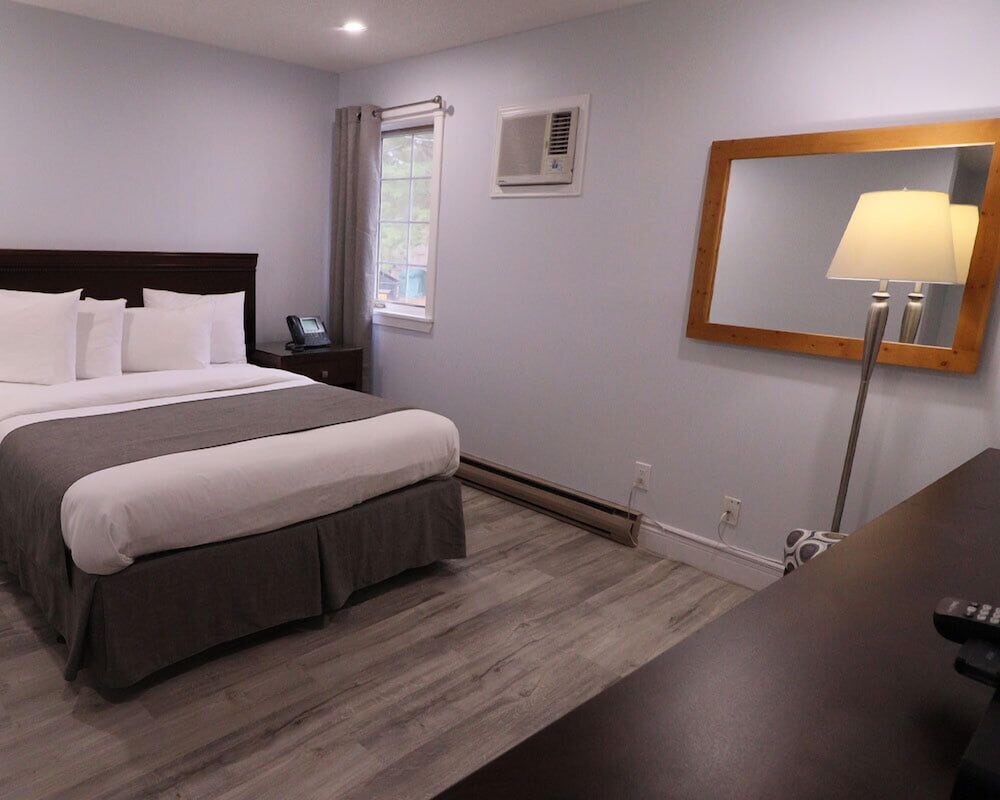 Algonquin Lakeside Inn 19/50