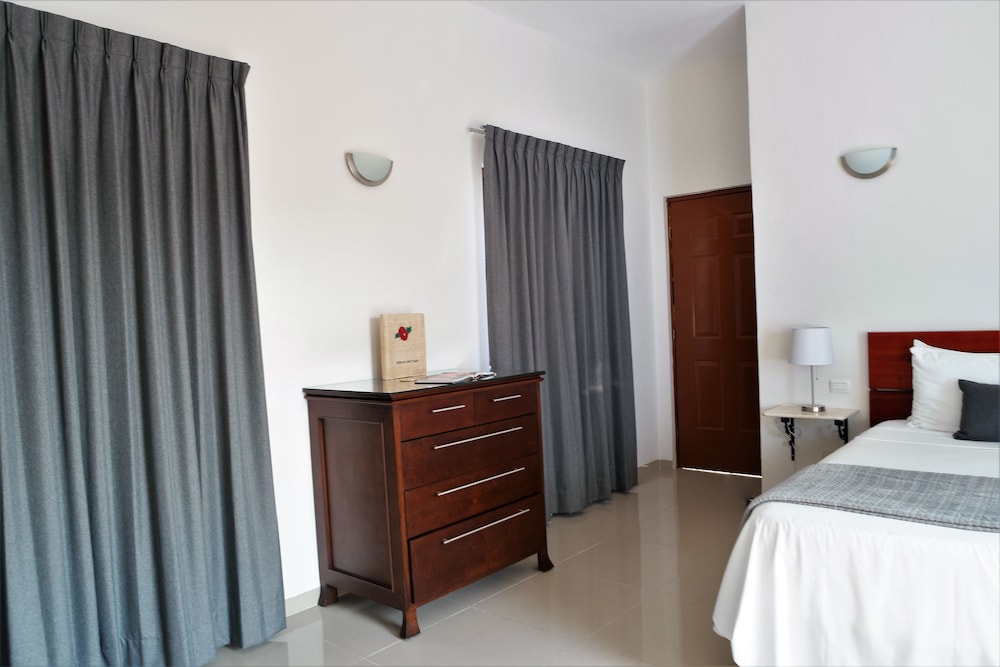 Hotel Merida Santiago 20/78