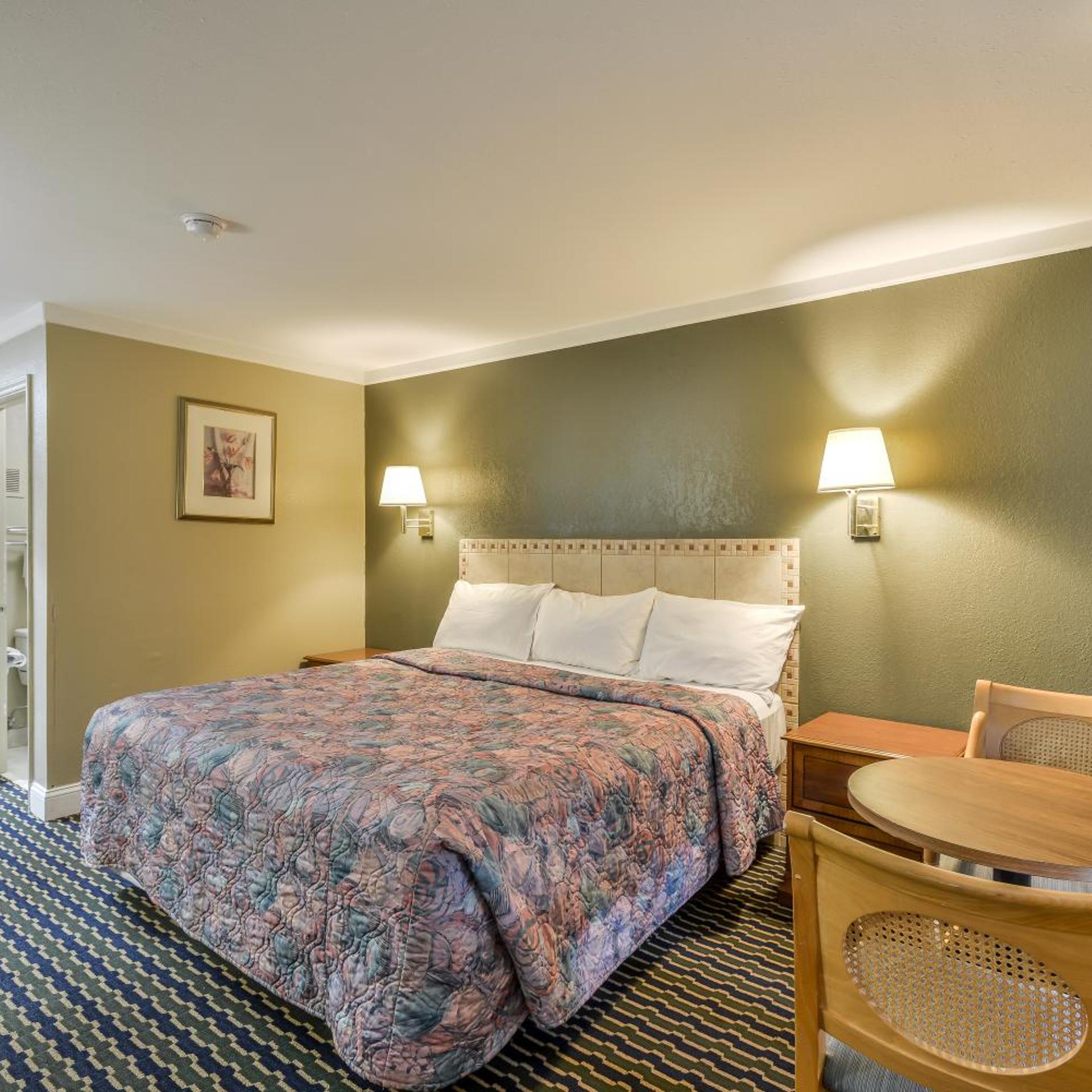 Wake Inn Hotel 12/20