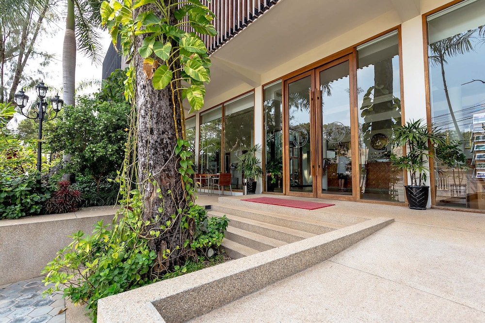Somadevi Residence 65/71