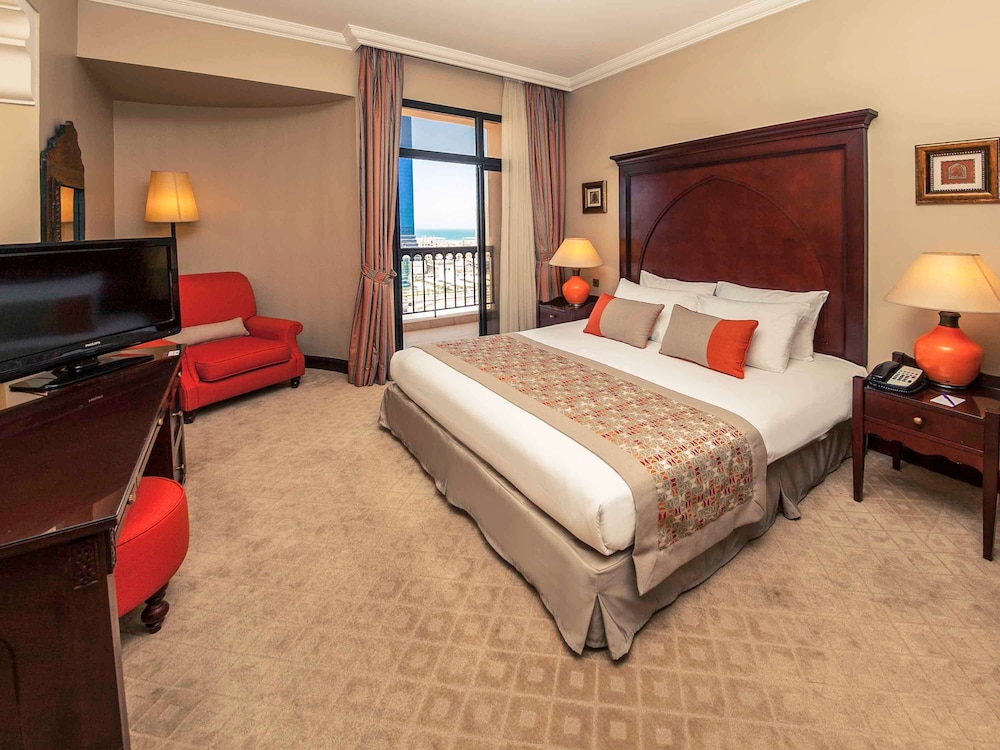 Mercure Grand Hotel Seef - All Suites 13/67