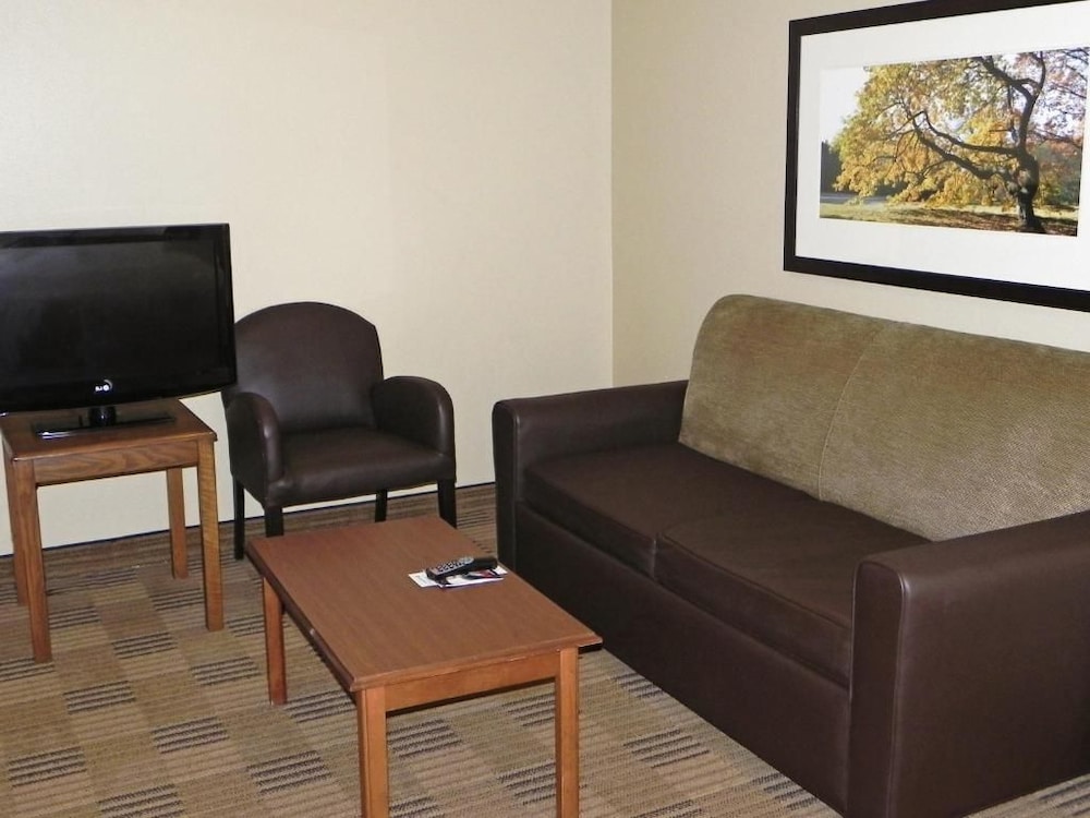 Studio 6 Extended Stay Findlay Tiffin Avenue OH 34/50