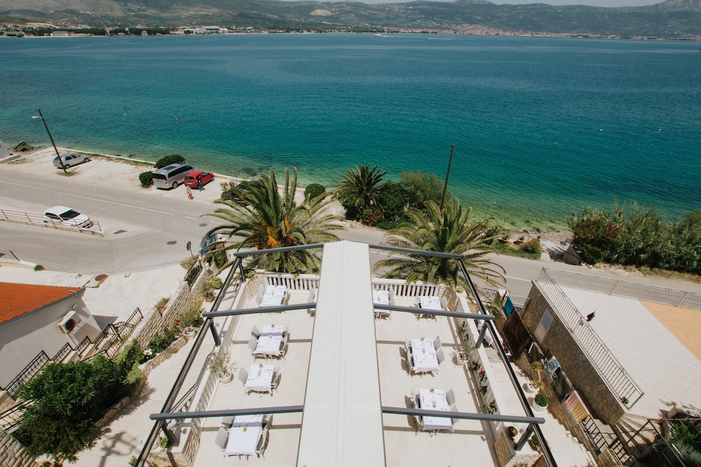 Hotel Vila Tina 46/50