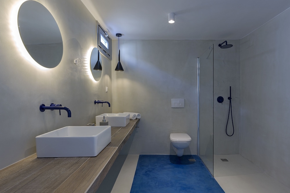 Sea Line Villas Adults Only 23/27