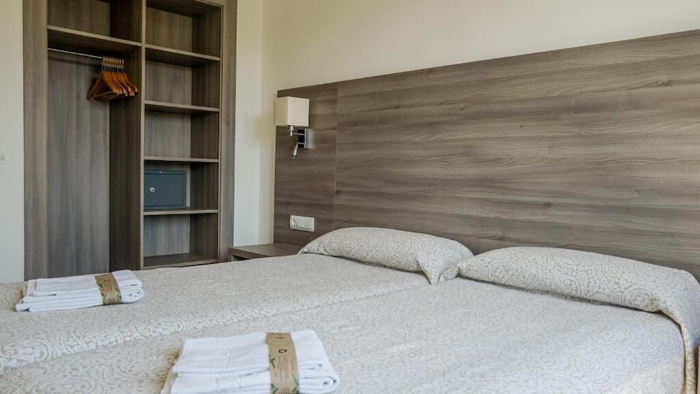 Cabot Tres Torres Apartamentos 28/65