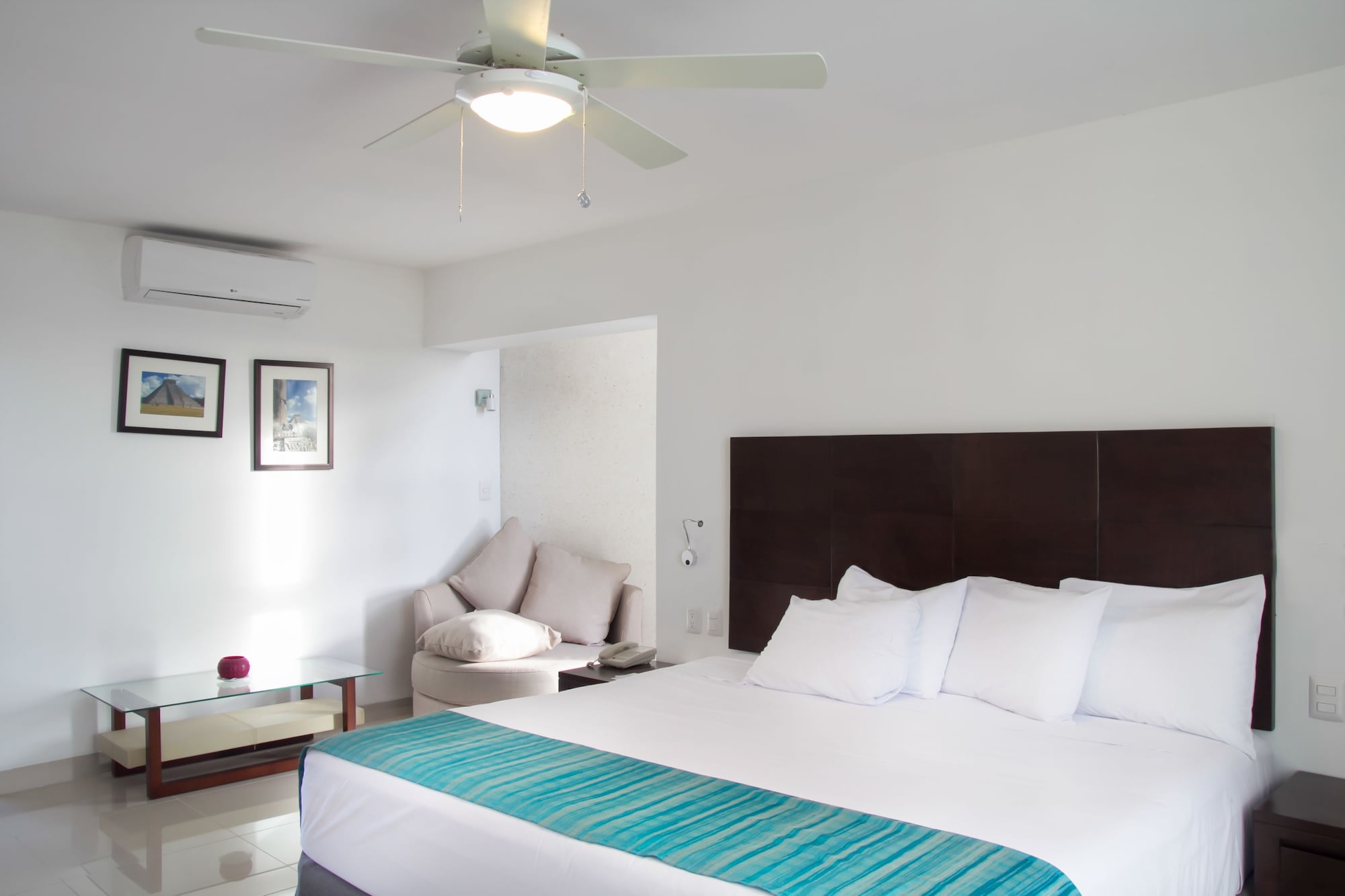 EXECUTIVE, 2 DOUBLE BEDS, GARDEN VIEW