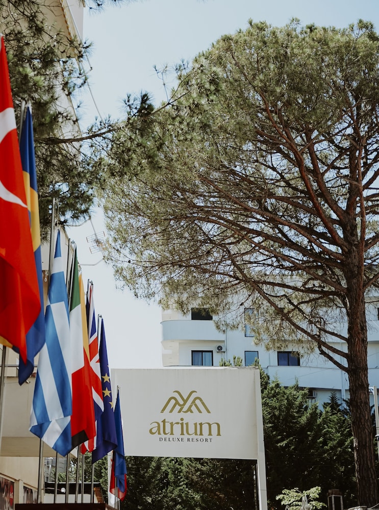 Atrium Deluxe Resort 56/62