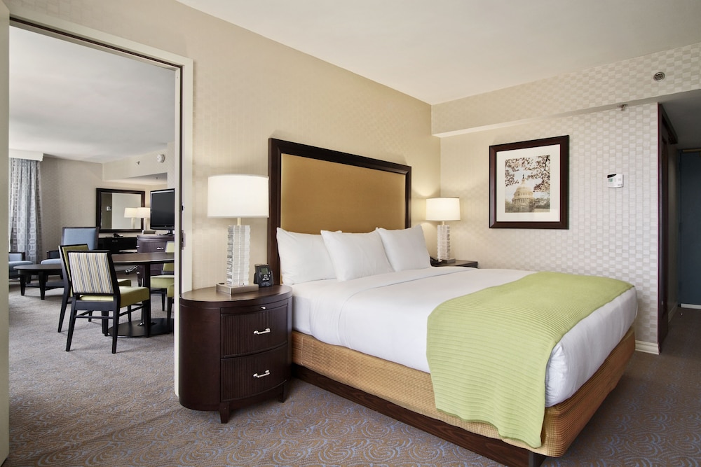 Washington Hilton 26/82