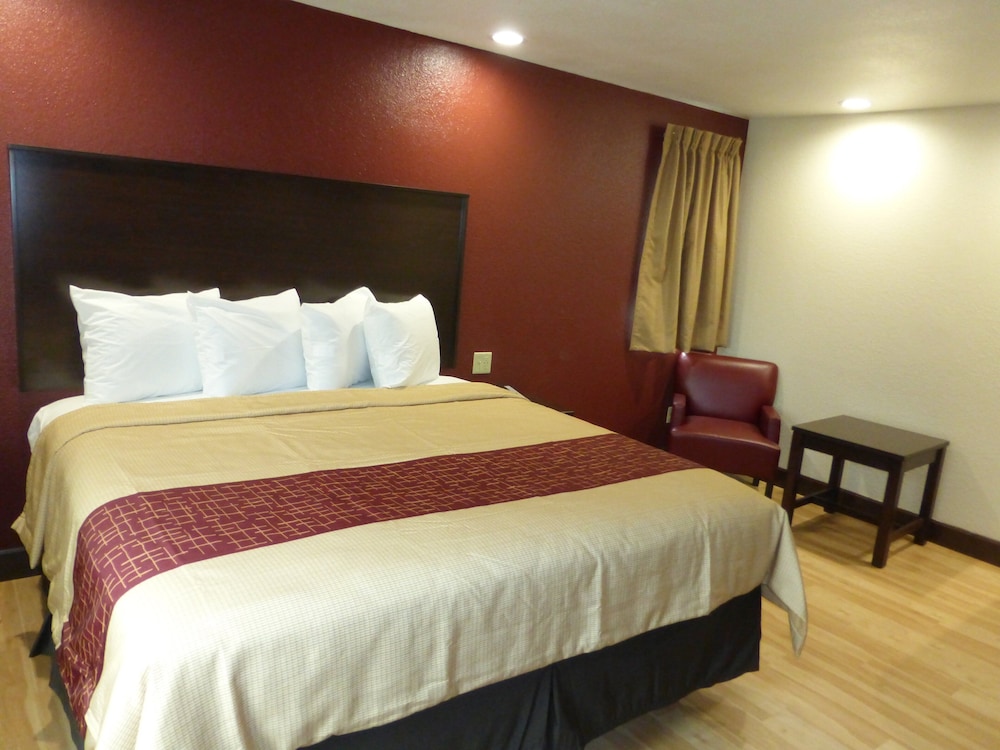 Red Roof Inn Hayward 5/11