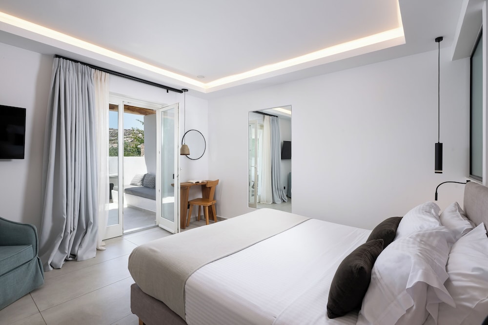OLIVING MYKONOS LUXURY SUITES 16/50