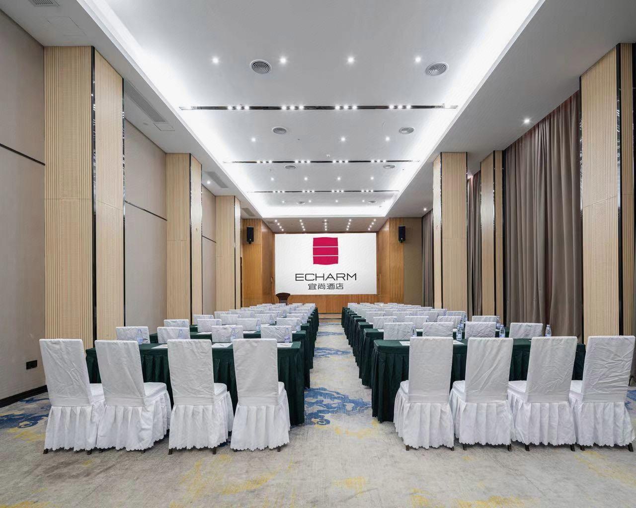 Echarm Hotel (Beihai International Passenger Transport Port Yintan) 34/42