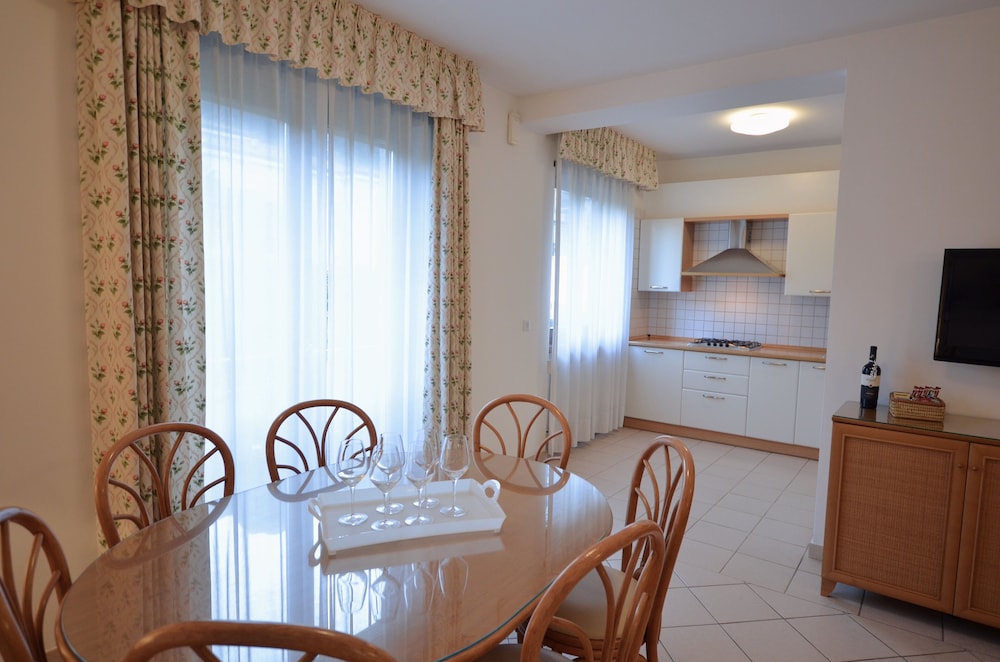 Residence Alle Palme 15/50
