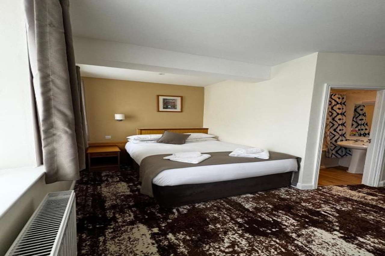 CBH The Prince of Wales Hotel 11/19